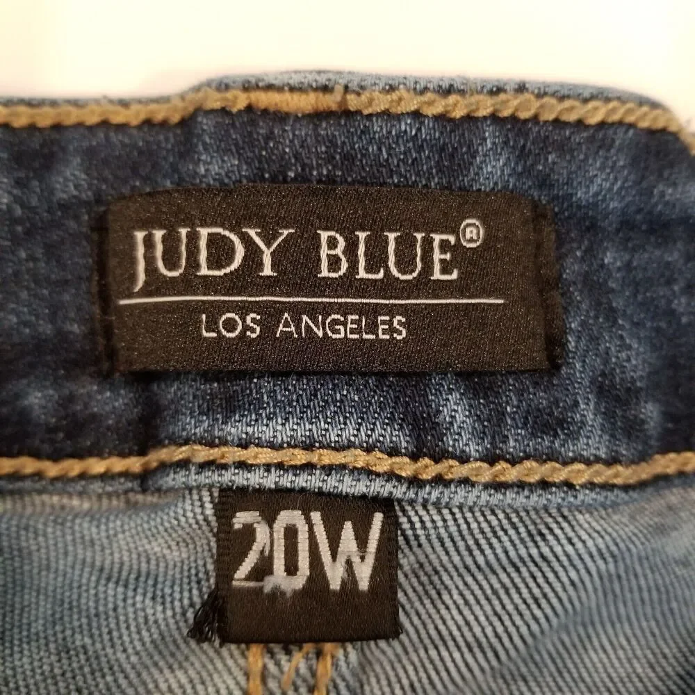 Judy Blue Women Plus Boyfriend Fit‎ Jeans Sz 20W Distressed Blue High Rise City